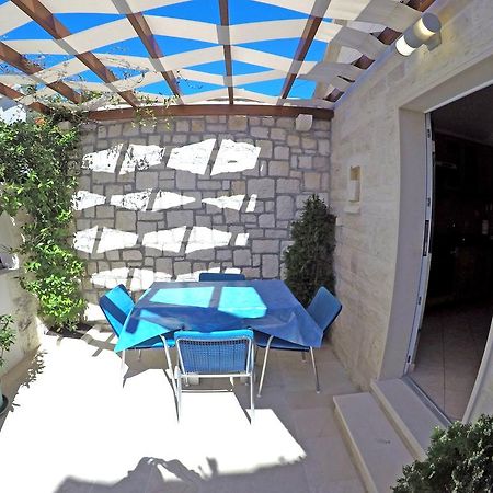 Apartments Ivic Bol Exterior foto