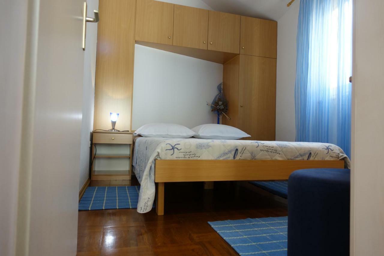 Apartments Ivic Bol Exterior foto